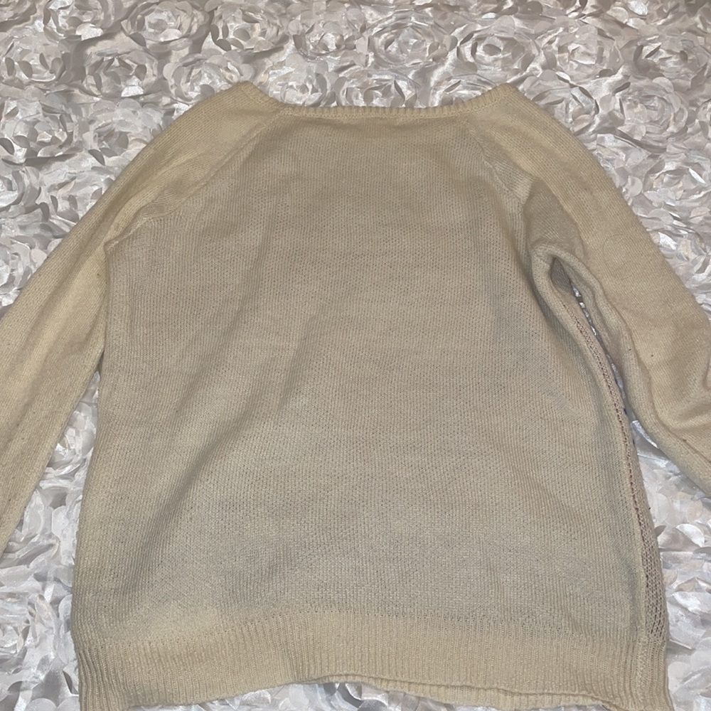 Cute Pattern Knit Sweater - Picture 2 of 2